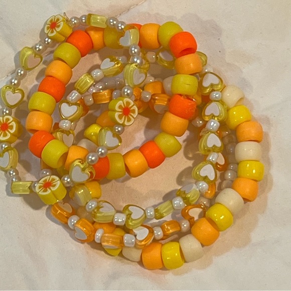 Girls teens beaded friendship bracelets stretchy stackable yellow orange white - Picture 8 of 11